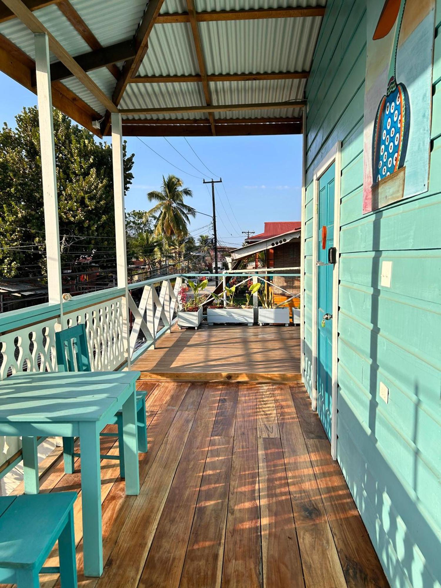 Casa Pelicano Bocas del Toro Exterior photo